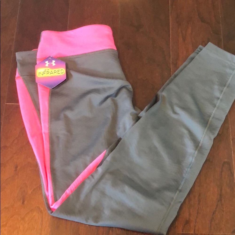 Under Armour workout leggings.